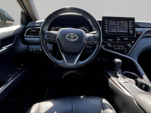 Used 2024 Toyota Camry SE FWD image 10