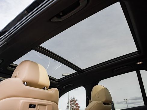 Used 2020 BMW X5 xDrive40i w/ Premium Package image 2