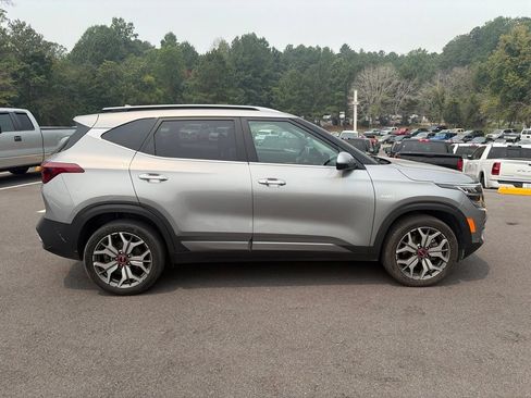 Used 2023 Kia Seltos SX AWD/4WD image 4