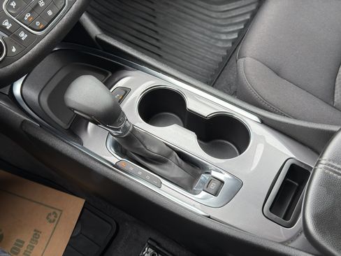 Used 2024 Chevrolet Malibu LT FWD image 20
