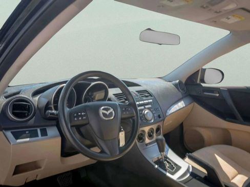 Used 2010 MAZDA MAZDA3 i Touring image 8