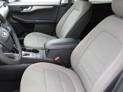 Certified 2021 Ford Escape SE w/ Convenience Package image 4