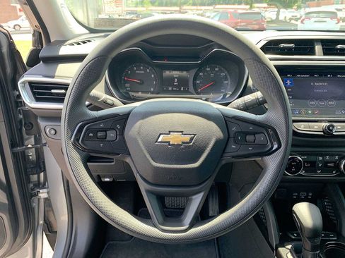Certified 2023 Chevrolet TrailBlazer LT w/ Convenience Package AWD/4WD image 11