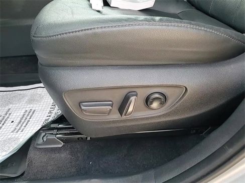 Used 2024 Toyota Grand Highlander Limited image 14