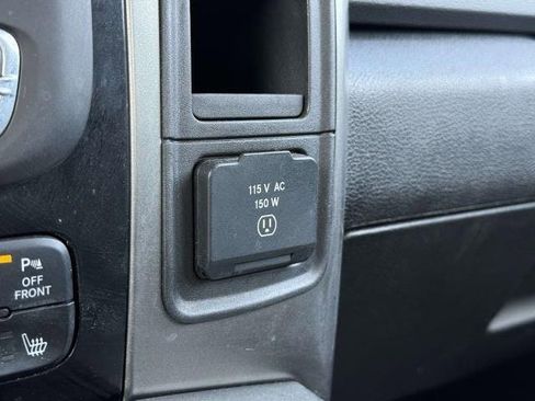 Used 2018 RAM 2500 Big Horn w/ Sport Appearance Group image 28