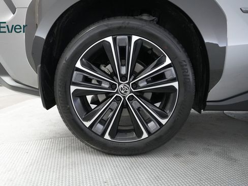 Used 2023 Toyota bZ4X Limited w/ Weather Package image 22