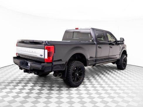Used 2019 Ford F250 Limited image 7