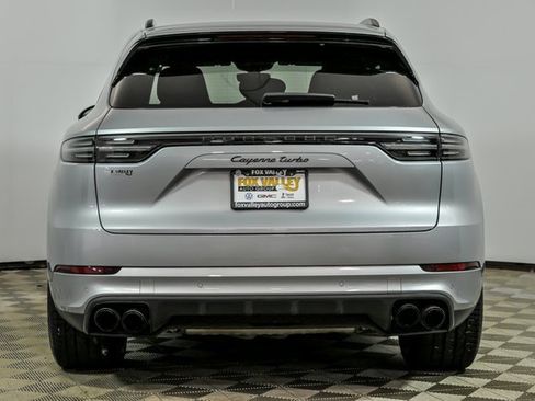 Used 2020 Porsche Cayenne Turbo image 6