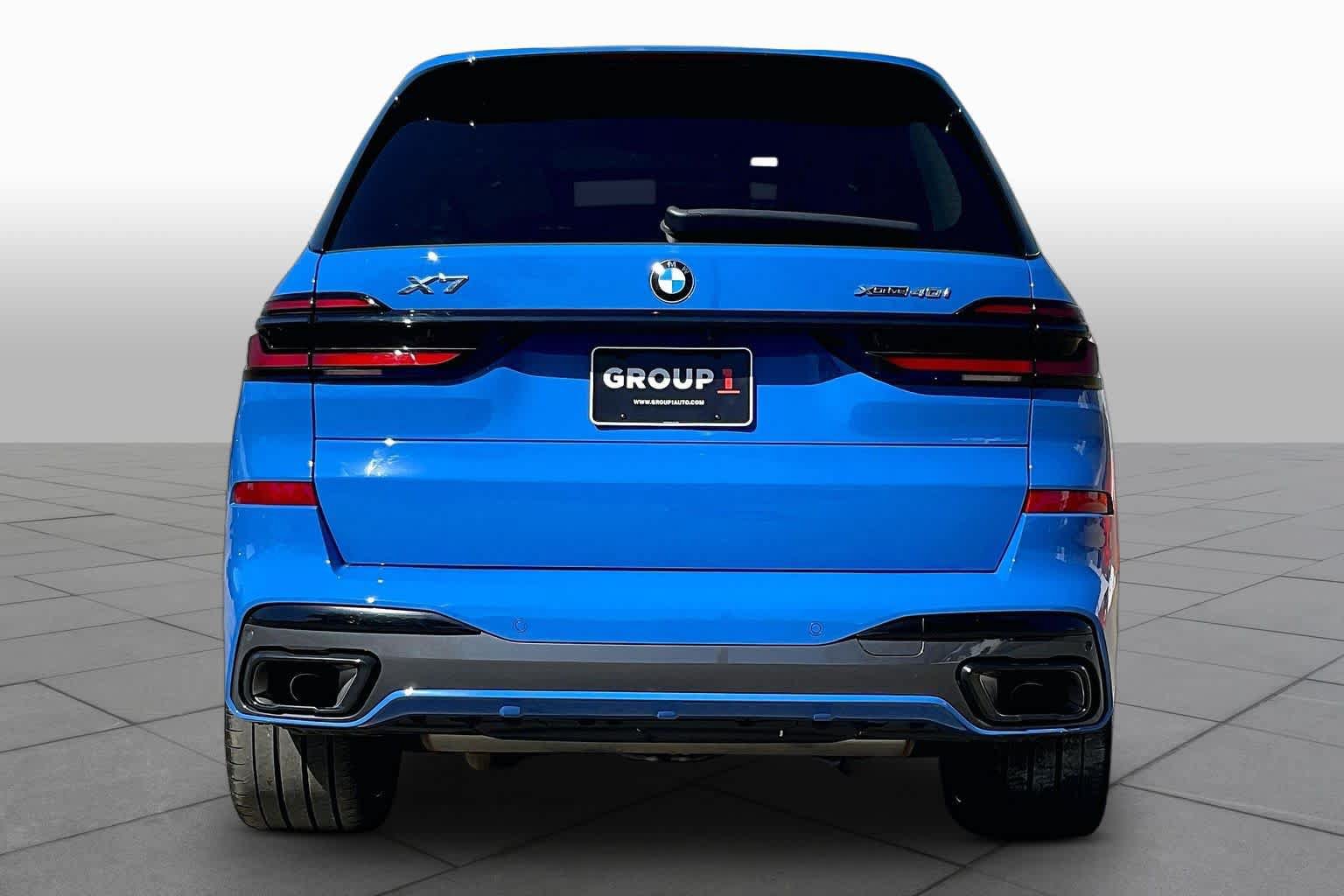 Used 2026 BMW X7 xDrive40i w/ Executive Package AWD/4WD image 4