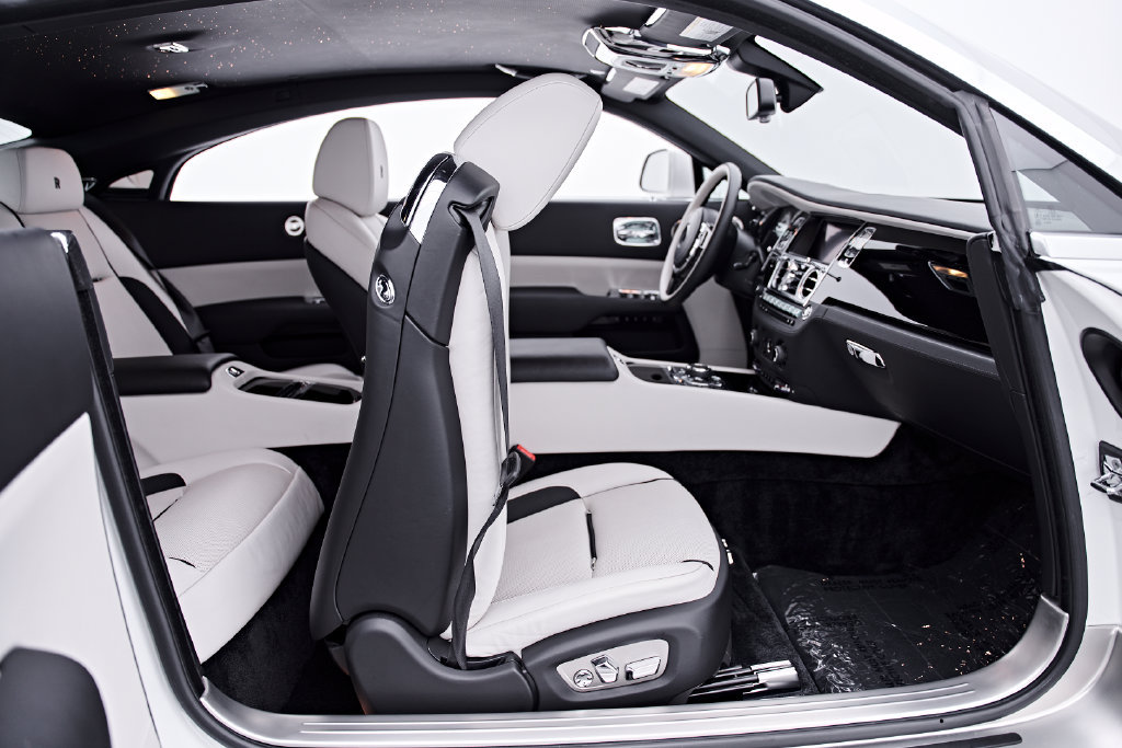 Used 2020 Rolls-Royce Wraith RWD image 48
