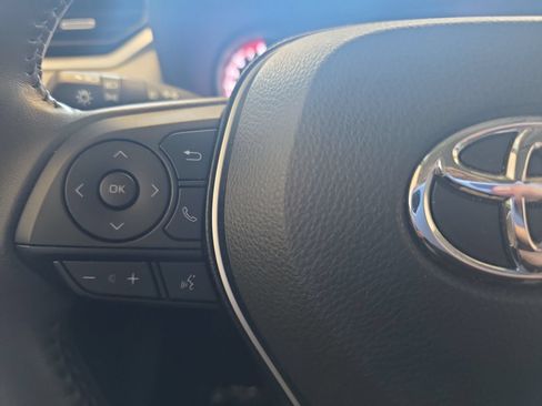 Used 2023 Toyota RAV4 XLE Premium FWD image 17