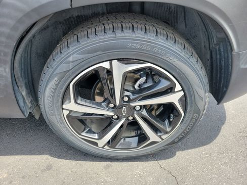 Used 2022 Chevrolet TrailBlazer RS w/ Sun and Liftgate Package FWD image 32