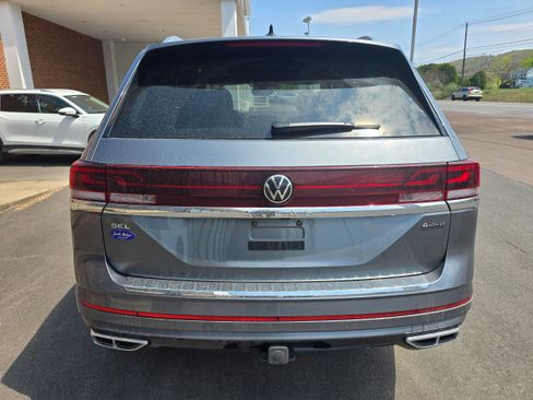 Used 2024 Volkswagen Atlas SEL Premium R-Line image 6