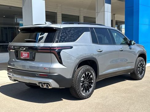 New 2026 Chevrolet Traverse Z71 w/ Enhanced Driving Package AWD/4WD image 3