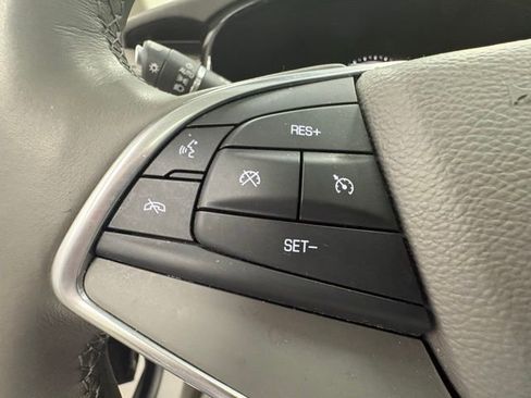 Used 2017 Cadillac XT5 Luxury w/ Driver Awareness Package FWD image 17