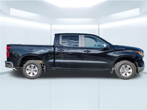 Used 2025 Chevrolet Silverado 1500 LT image 7