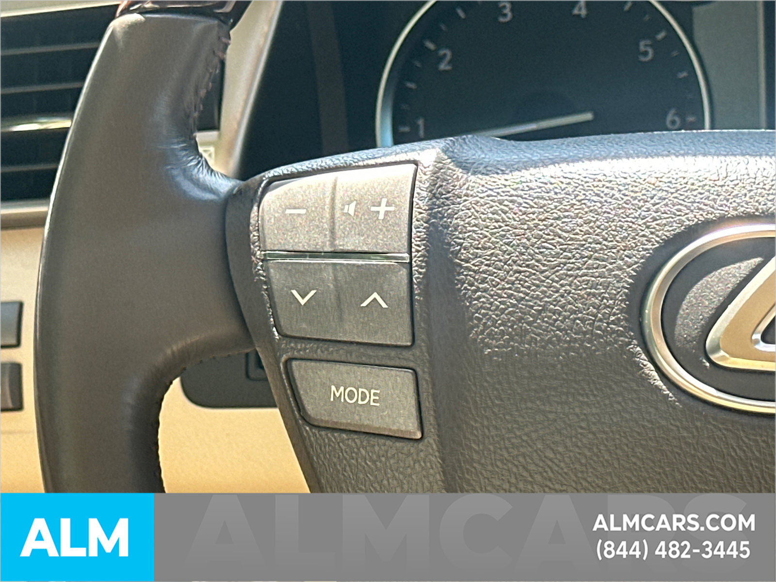 Used 2015 Lexus LX 570 4WD w/ Luxury Package image 30