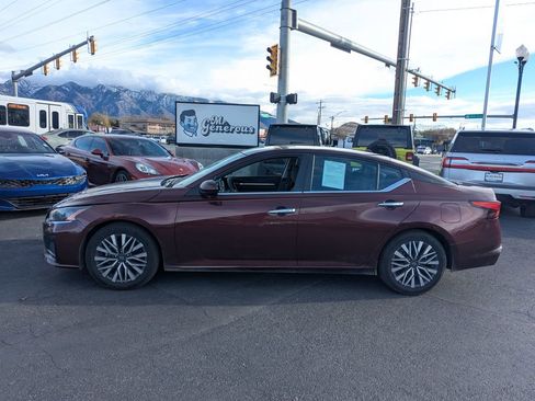 Used 2023 Nissan Altima 2.5 SV image 8