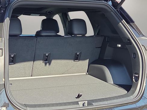 New 2026 GMC Terrain AT4 w/ Technology Package II image 9