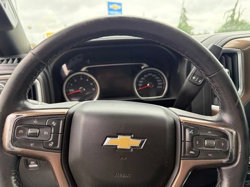 Used 2021 Chevrolet Silverado 1500 High Country w/ Technology Package AWD/4WD image 11
