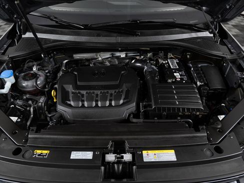 Used 2023 Volkswagen Tiguan SE image 43