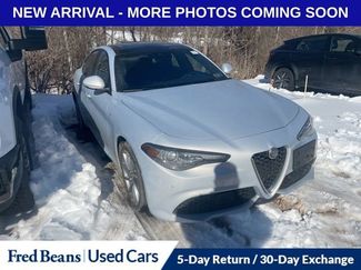 Used 2023 Alfa Romeo Giulia Ti video 1