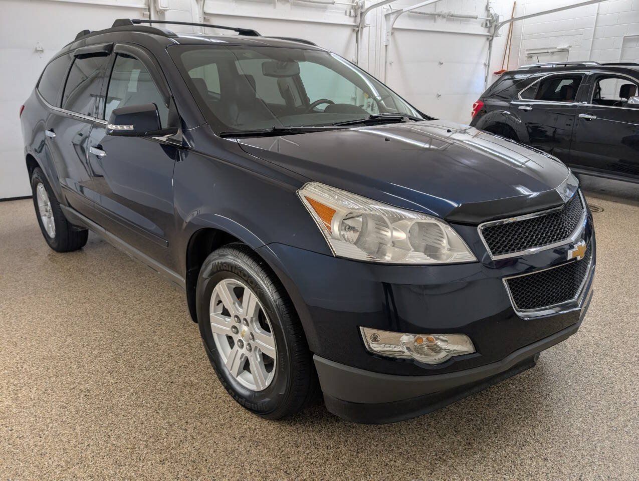Used 2012 Chevrolet Traverse LT FWD image 5