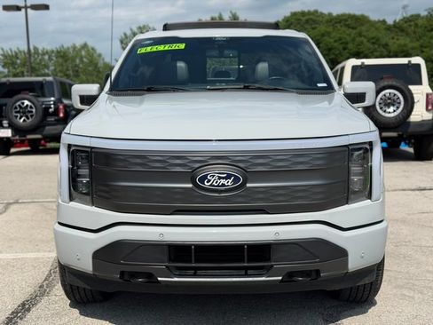 Used 2024 Ford F150 Lightning Lariat AWD/4WD image 2
