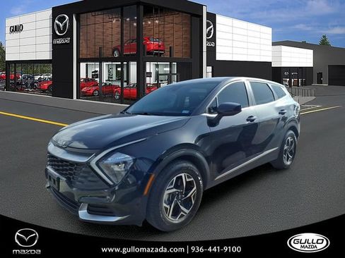 Used 2023 Kia Sportage LX FWD image 1