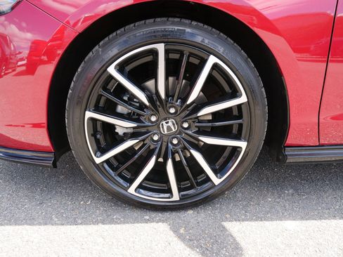 Used 2023 Honda Accord Touring image 13