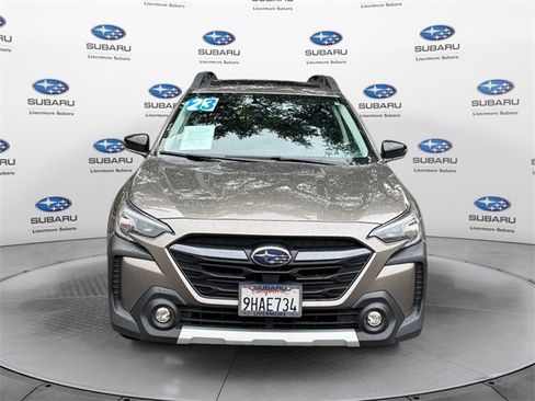 Used 2023 Subaru Outback Limited image 2