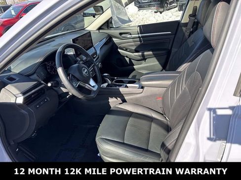 Used 2023 Nissan Altima 2.5 SR w/ SR Premium Package image 14