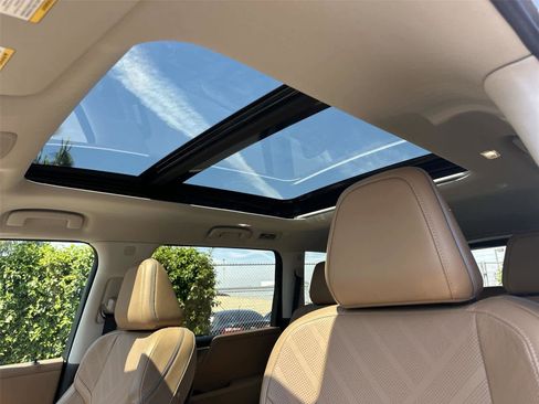 Used 2025 INFINITI QX80 Luxe RWD image 40