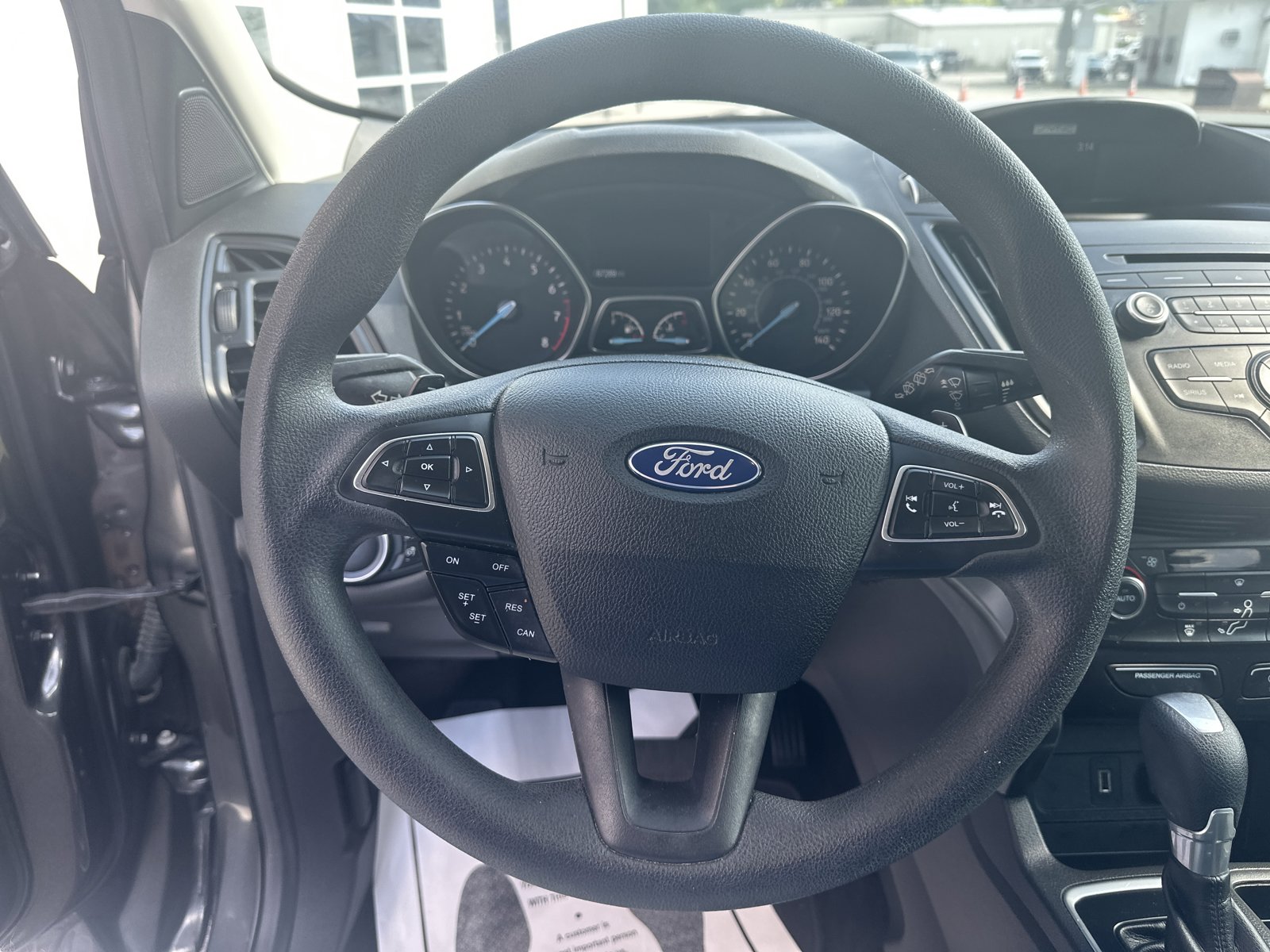 Used 2017 Ford Escape SE FWD image 11