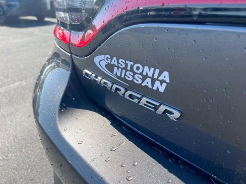 Used 2022 Dodge Charger SXT image 34