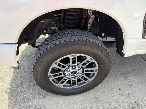 Used 2024 Ford F250 Limited w/ FX4 Off-Road Package image 14