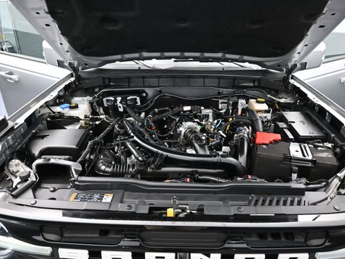 Used 2021 Ford Bronco Outer Banks image 19