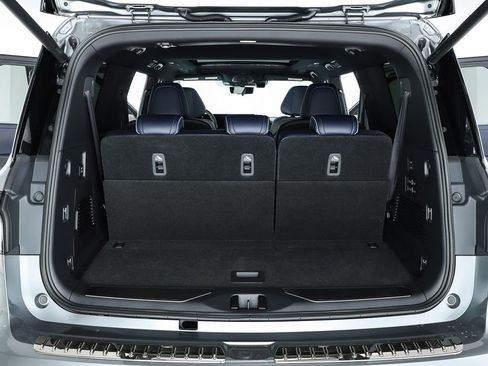 New 2026 INFINITI QX80 4WD image 71