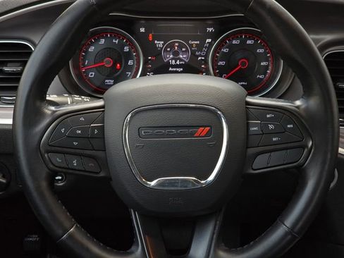 Used 2022 Dodge Charger SXT image 31