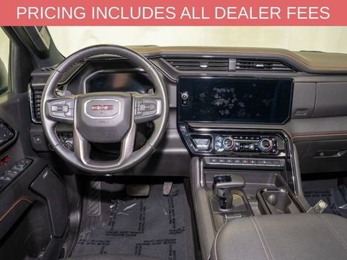 Used 2024 GMC Sierra 1500 AT4 w/ Technology Package AWD/4WD image 8