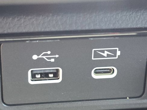 Used 2024 Honda CR-V EX image 9