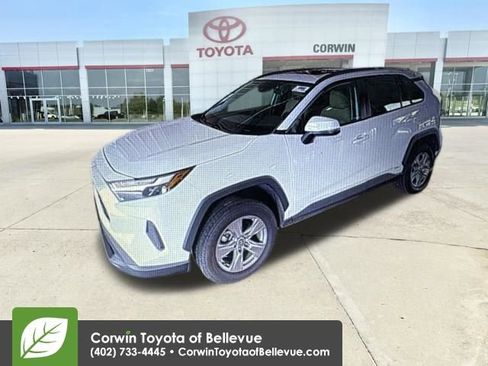 Used 2022 Toyota RAV4 XLE w/ Convenience Package AWD/4WD image 1