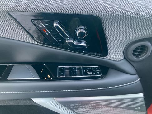 Used 2025 Cadillac Optiq Sport 1 w/ LPO, Floor Liner Package image 11