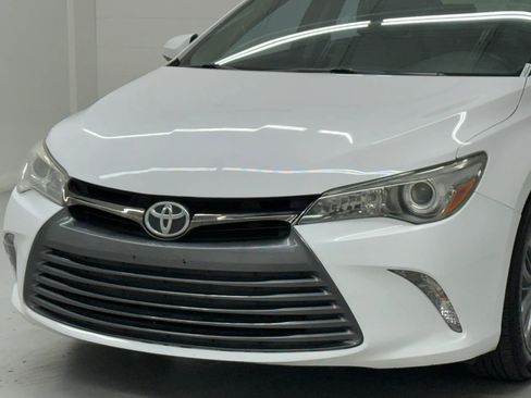 Used 2017 Toyota Camry SE FWD image 46