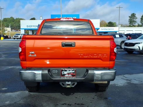 Used 2018 Toyota Tundra SR5 w/ SR5 Upgrade Package image 18