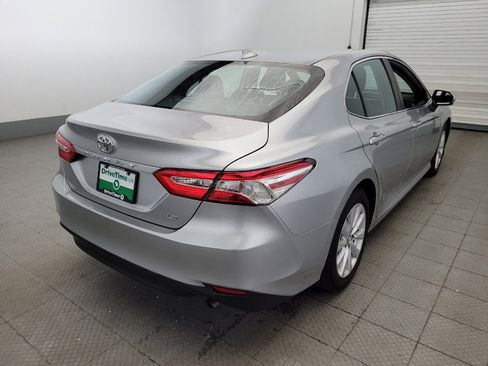 Used 2019 Toyota Camry LE FWD image 7