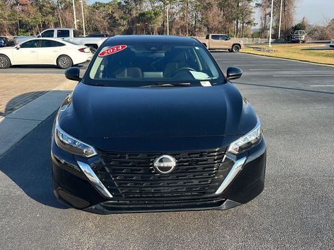 Used 2024 Nissan Sentra SV FWD image 9