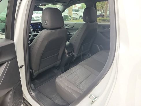 Used 2026 Chevrolet Equinox LT FWD image 8