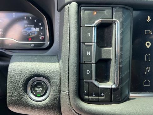 Used 2024 GMC Yukon Denali AWD/4WD image 31