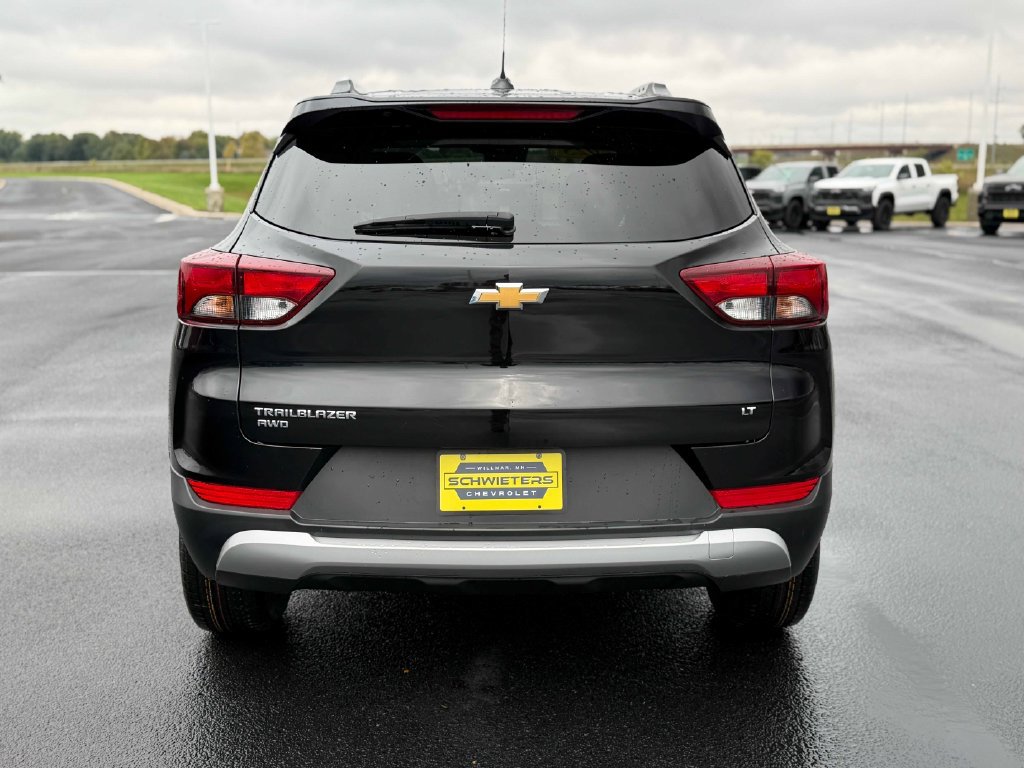 Used 2025 Chevrolet TrailBlazer LT AWD/4WD image 8